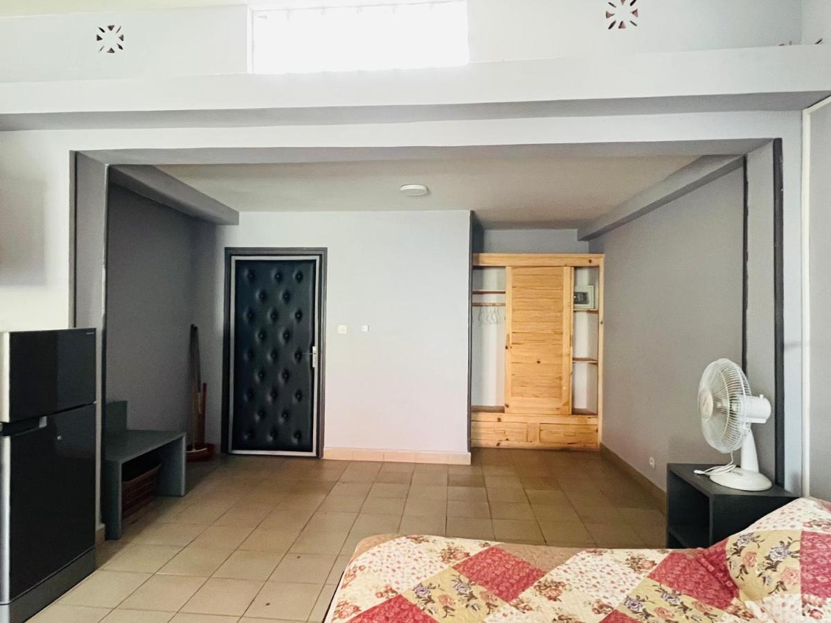 Hotel - Appartement Meuble " Les Flots Bleu " Ανταναναρίβο Εξωτερικό φωτογραφία